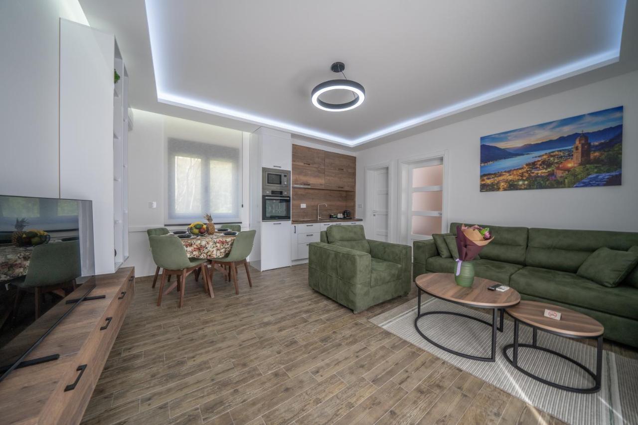Marea Deluxe Apartments Kotor Bagian luar foto