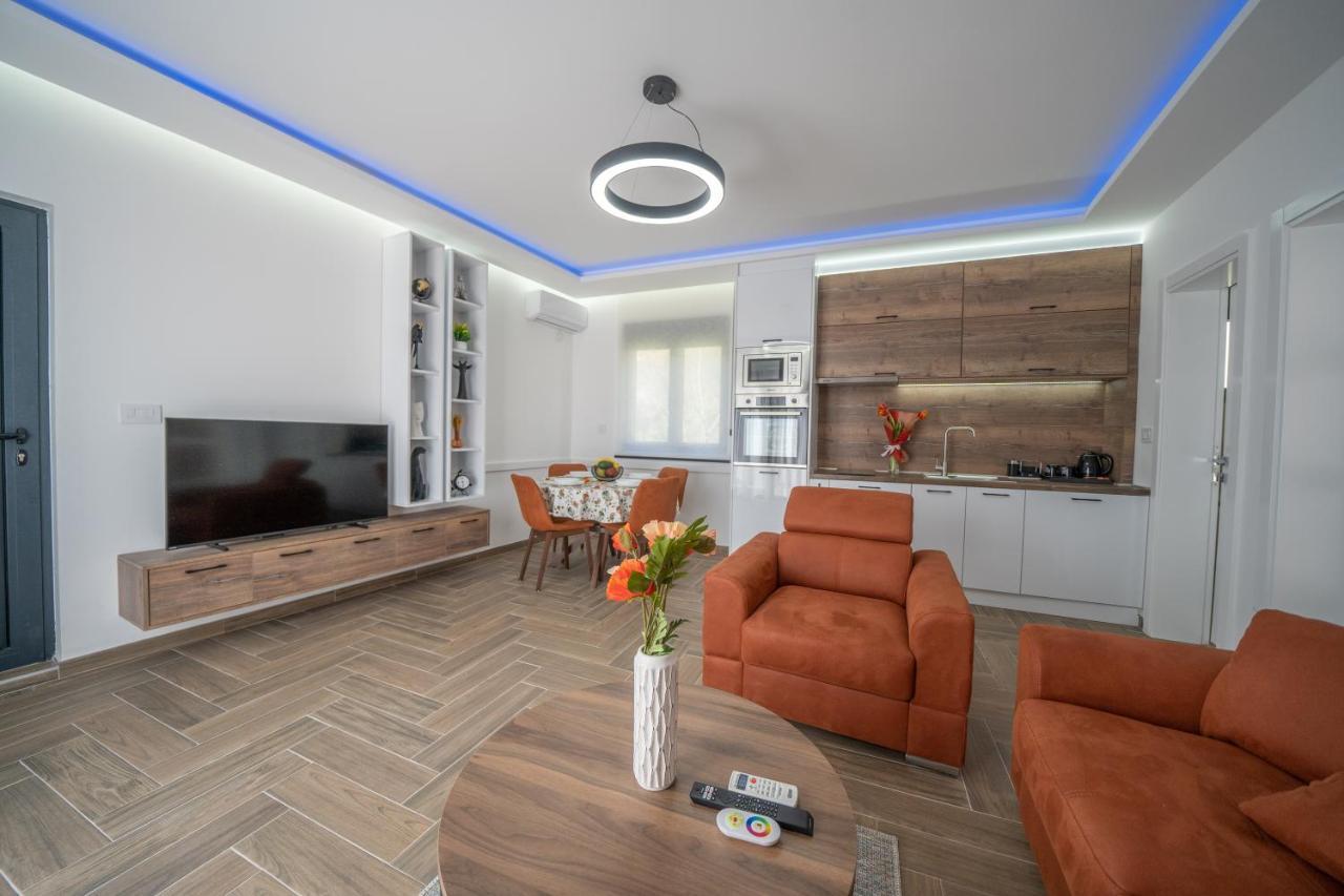 Marea Deluxe Apartments Kotor Bagian luar foto