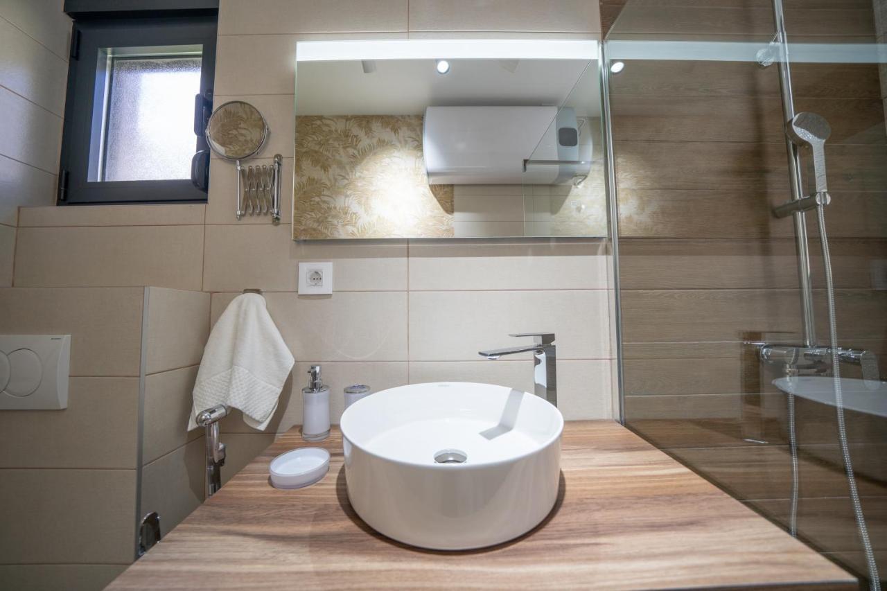 Marea Deluxe Apartments Kotor Bagian luar foto