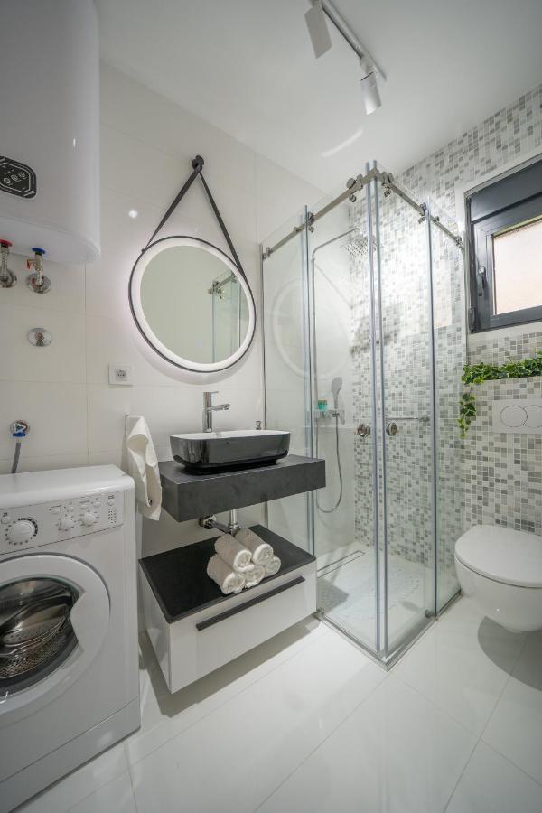 Marea Deluxe Apartments Kotor Bagian luar foto