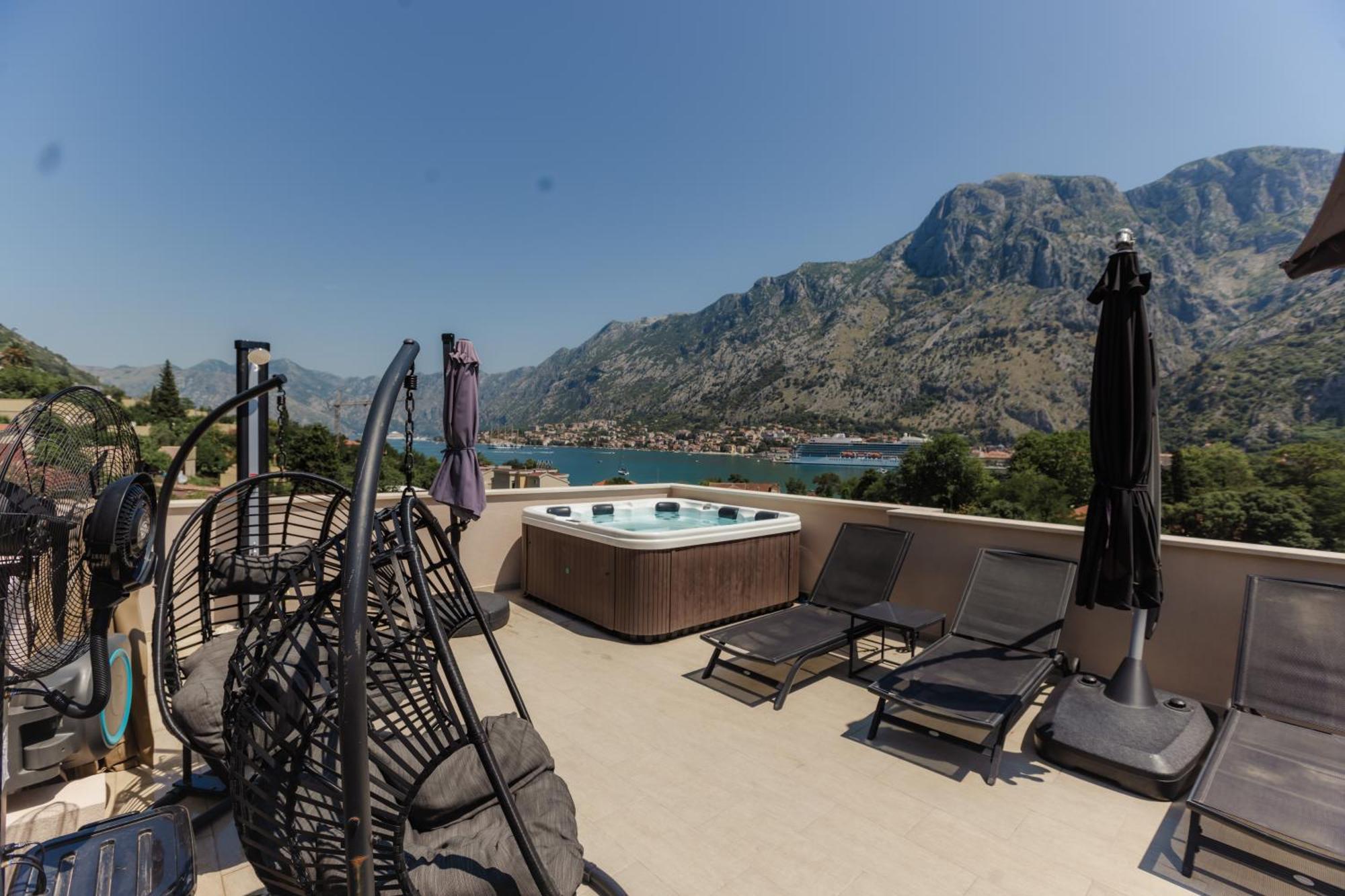 Marea Deluxe Apartments Kotor Bagian luar foto