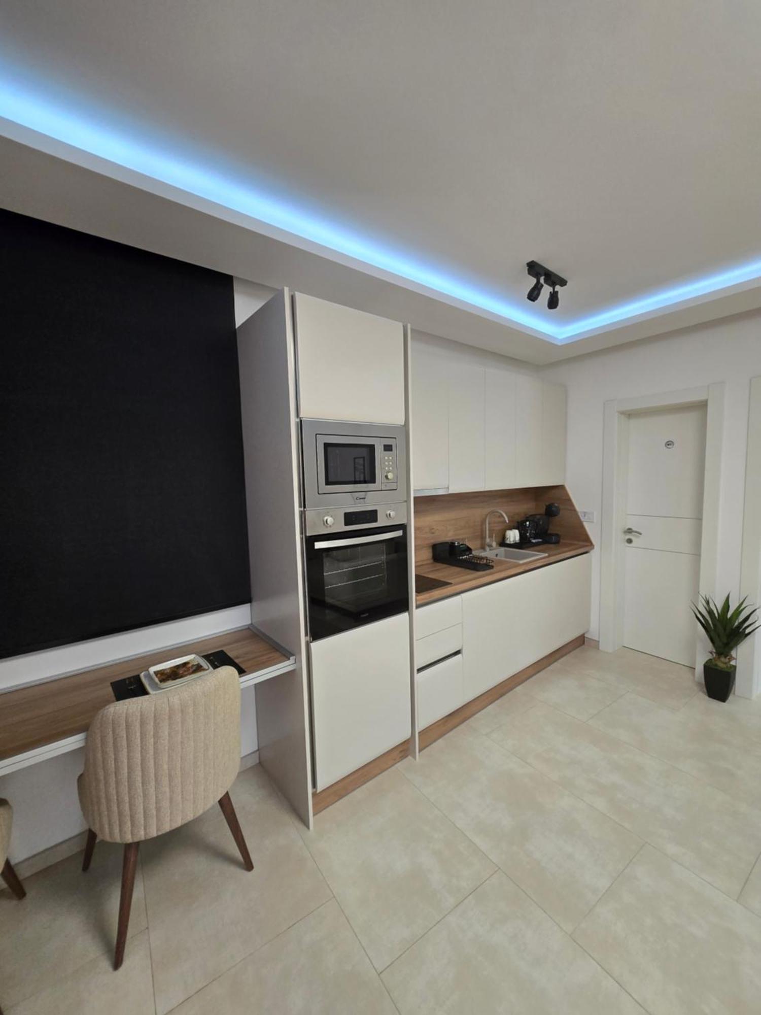 Marea Deluxe Apartments Kotor Bagian luar foto