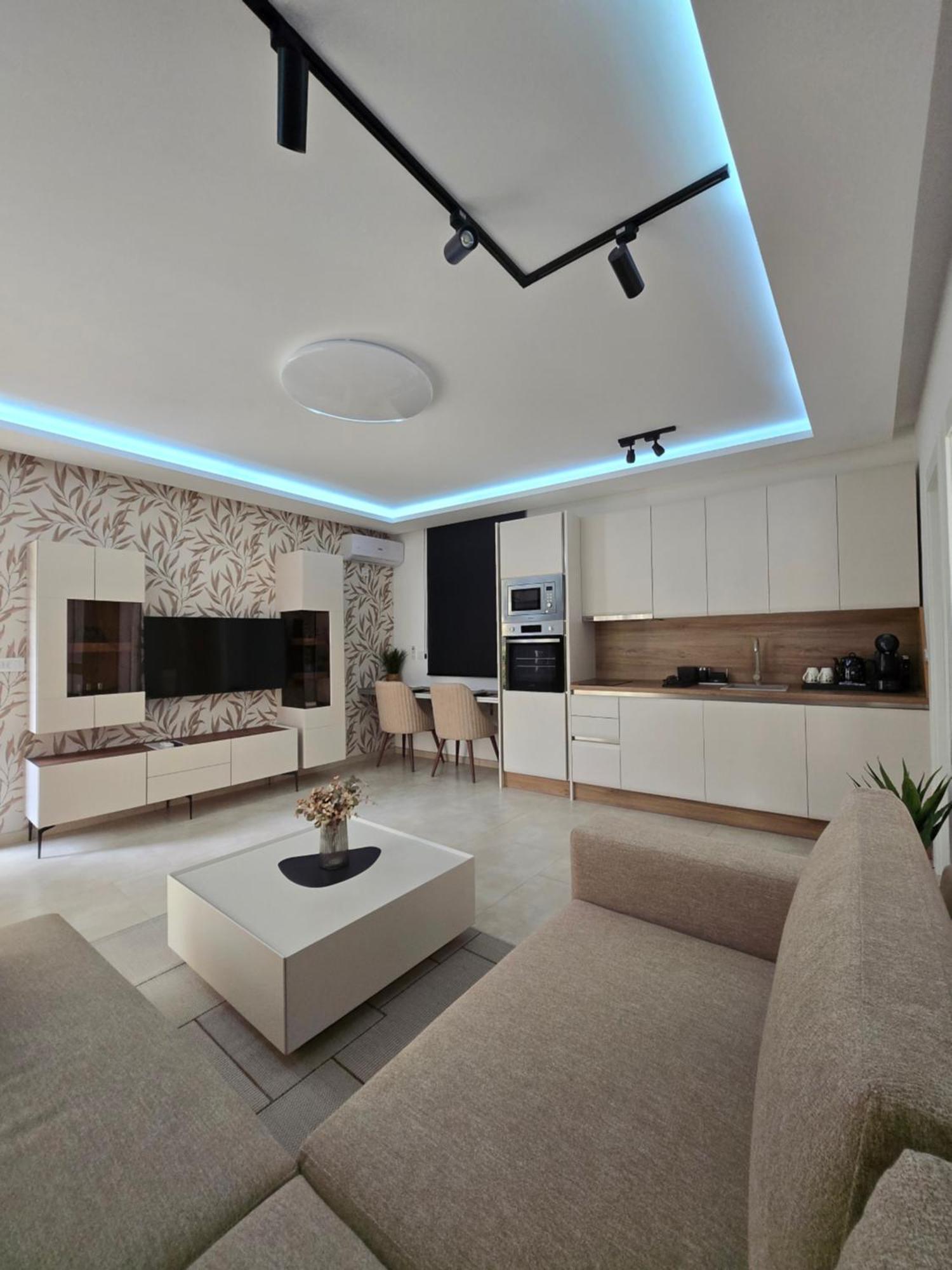 Marea Deluxe Apartments Kotor Bagian luar foto